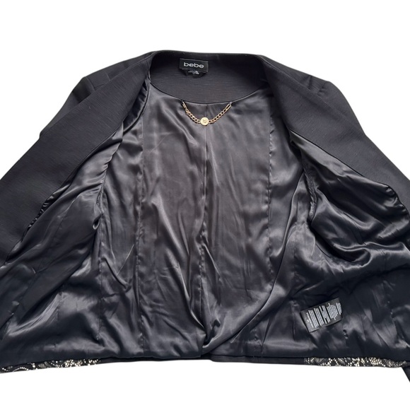 Bebe Black Lace Panel Cropped Blazer Jacket Large Dark Femme Gothic Fitted - Picture 5 of 8